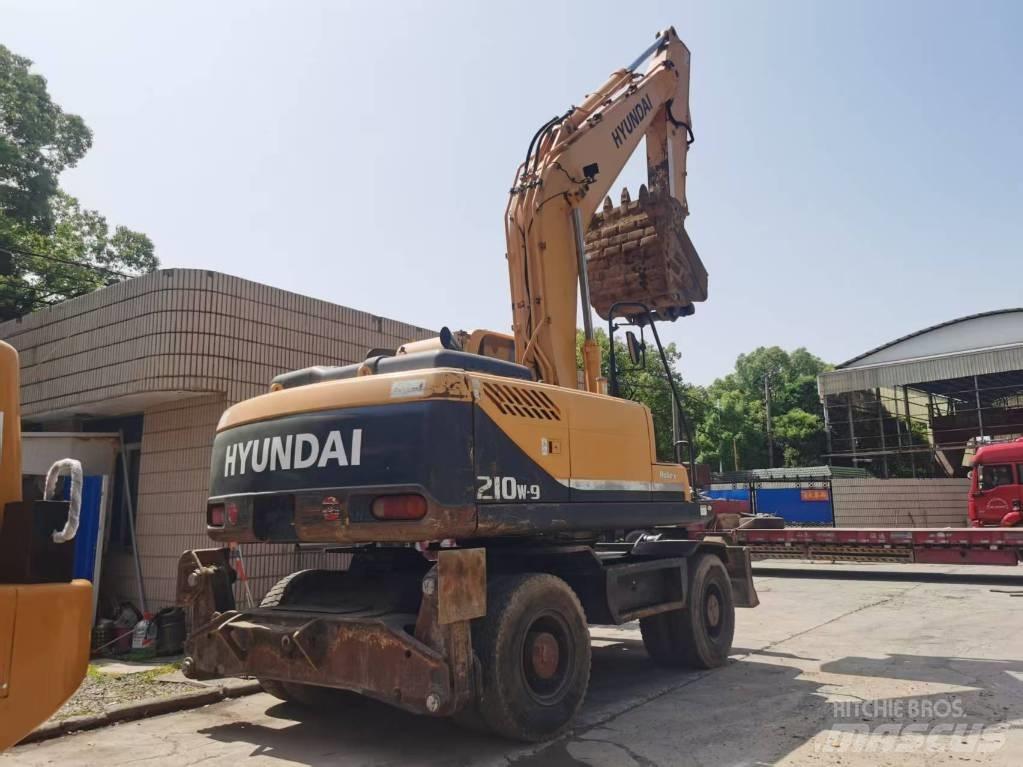 Hyundai R210W-9 Hjulgravere