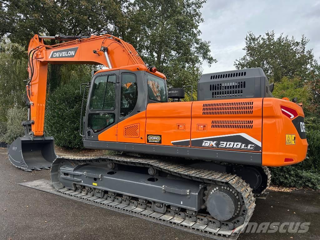 Develon DX 300 LC-7M Beltegraver