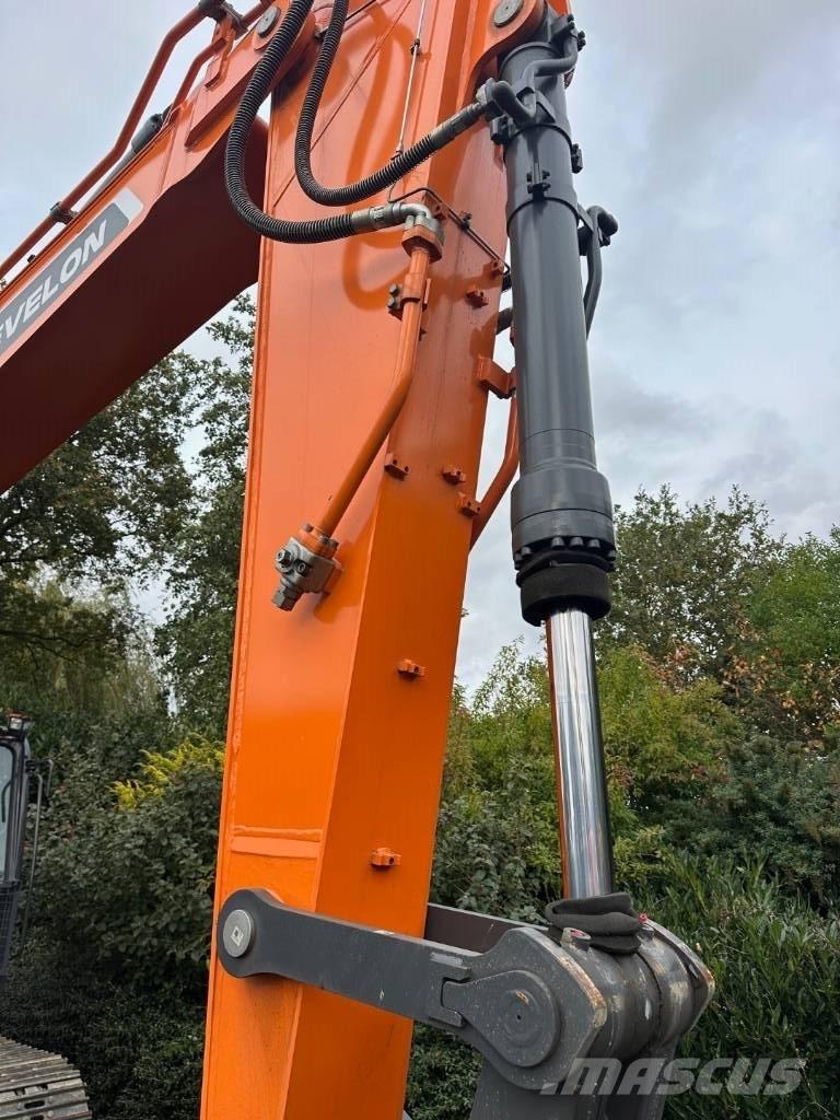 Develon DX 300 LC-7M Beltegraver