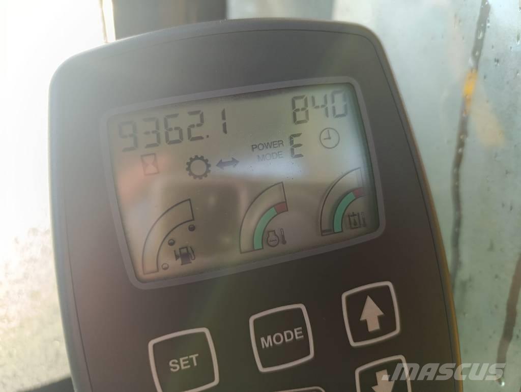 JCB JS 260 NLC T4 Beltegraver