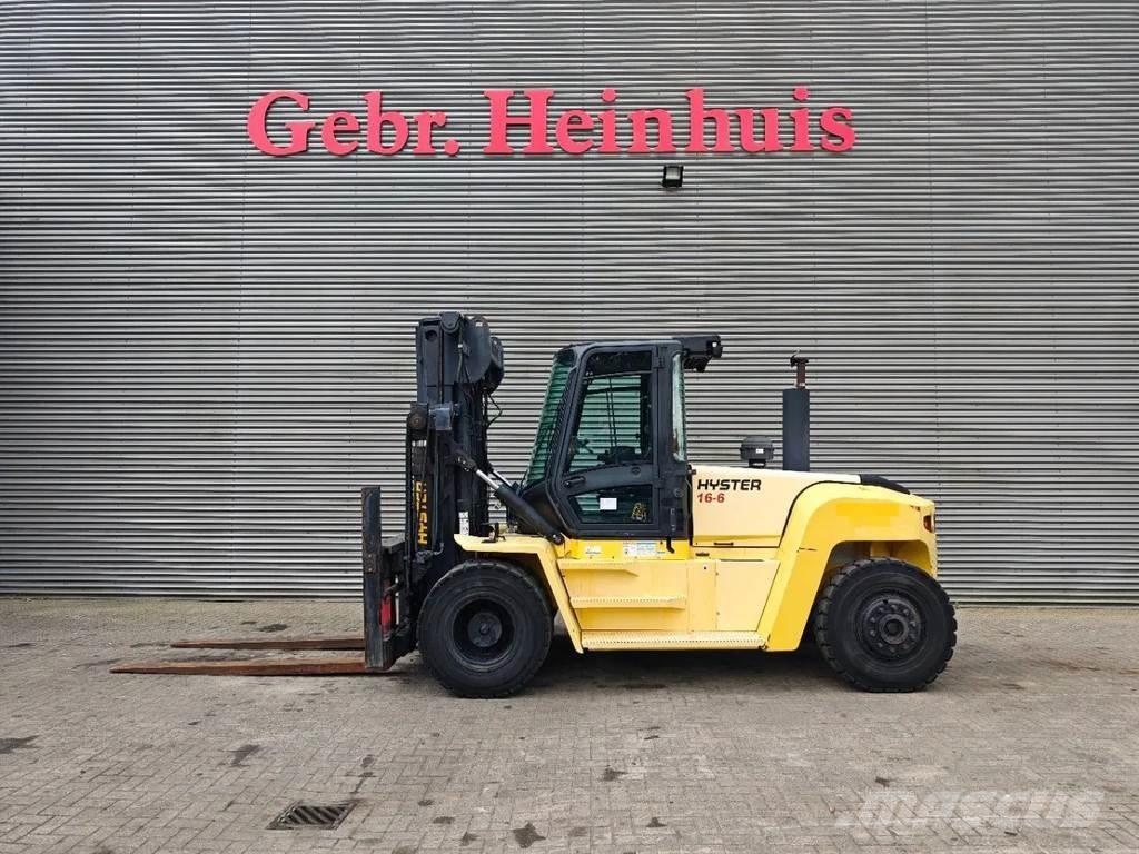Hyster H16XM-6 Diesel Trucker
