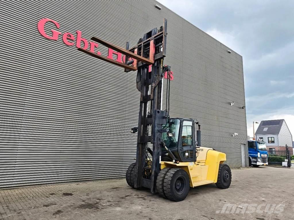 Hyster H16XM-6 Diesel Trucker