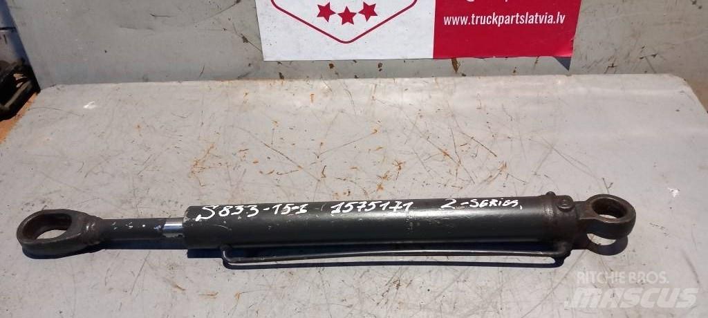 Scania 113.    1575171 Hydraulikk