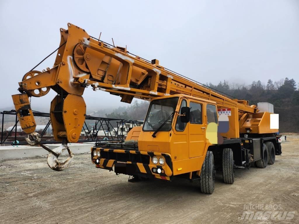Hyundai HC 50 Allterreng kraner