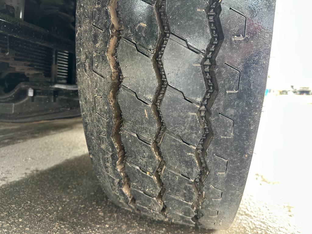 Mack MRU 613 Renovasjonsbil