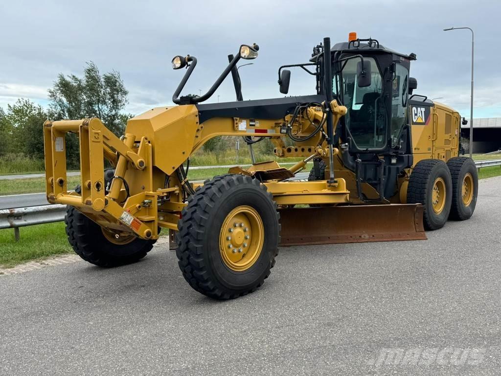 CAT 140M2 Veihøvler