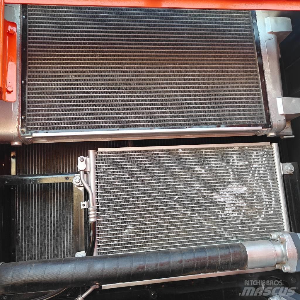 Doosan DX300LC-9C Beltegraver