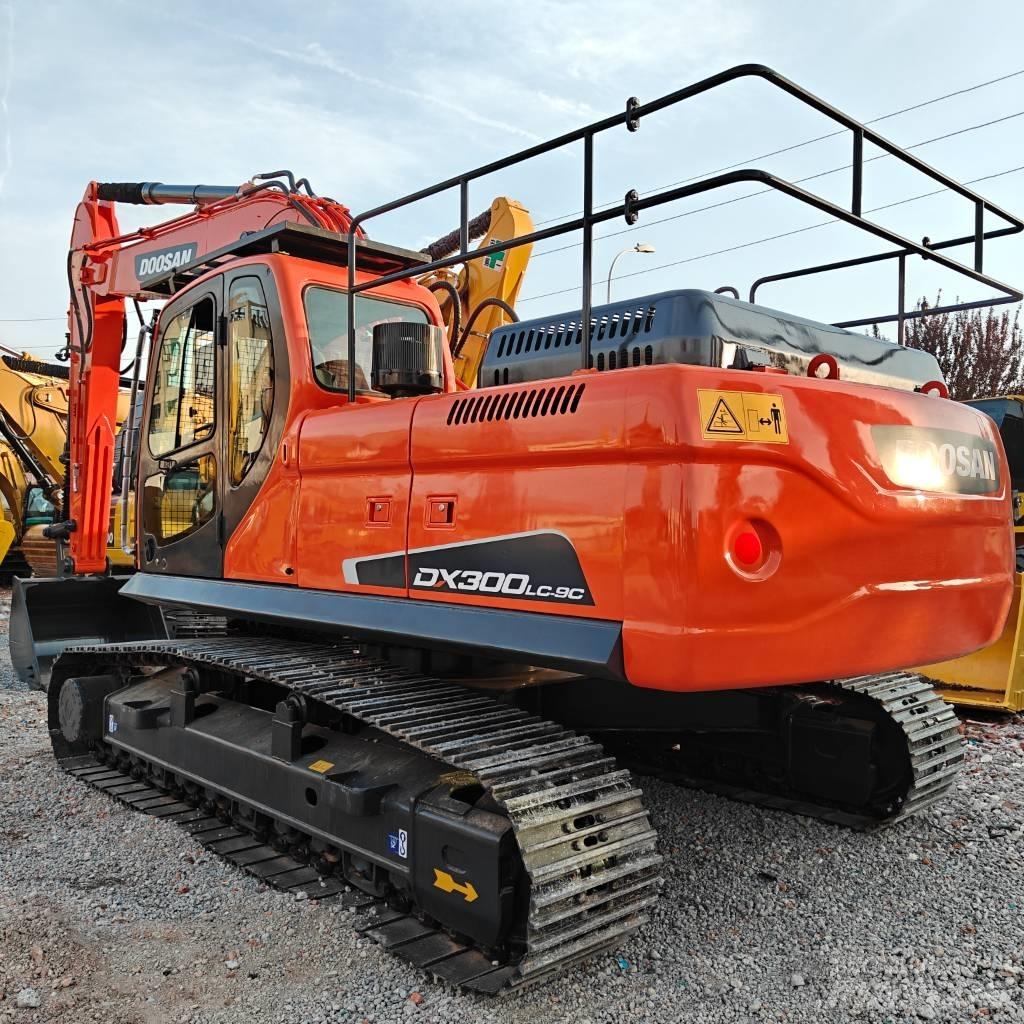 Doosan DX300LC-9C Beltegraver