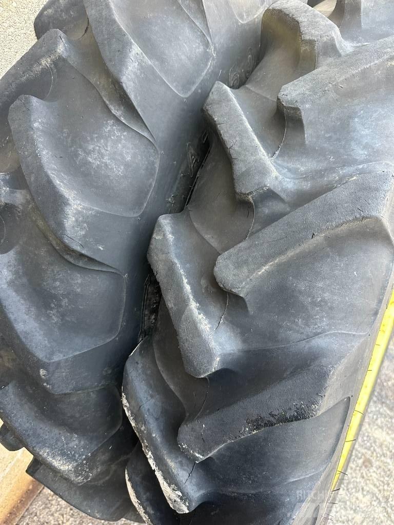 Alliance 230/95R28 Dekk, hjul og felger