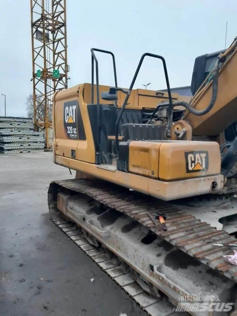 CAT 320 Beltegraver