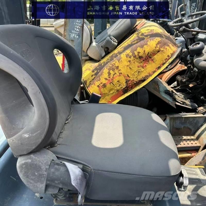Toyota FGZN20 Diesel Trucker