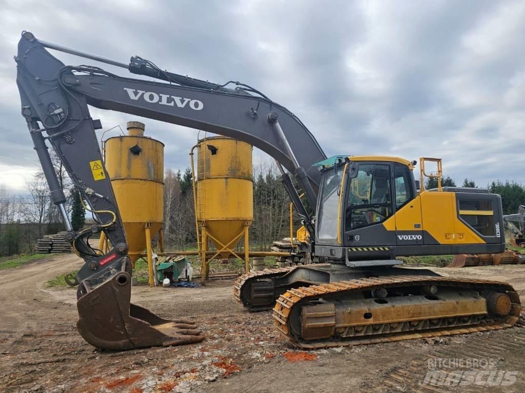 Volvo EC 300 EL Beltegraver