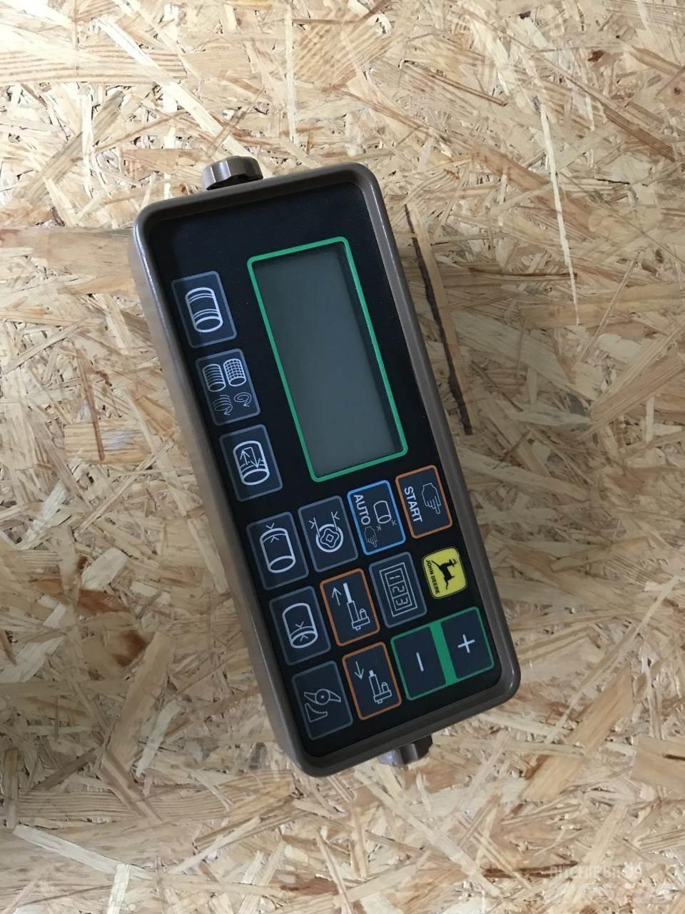 John Deere 590 Firkantpresser