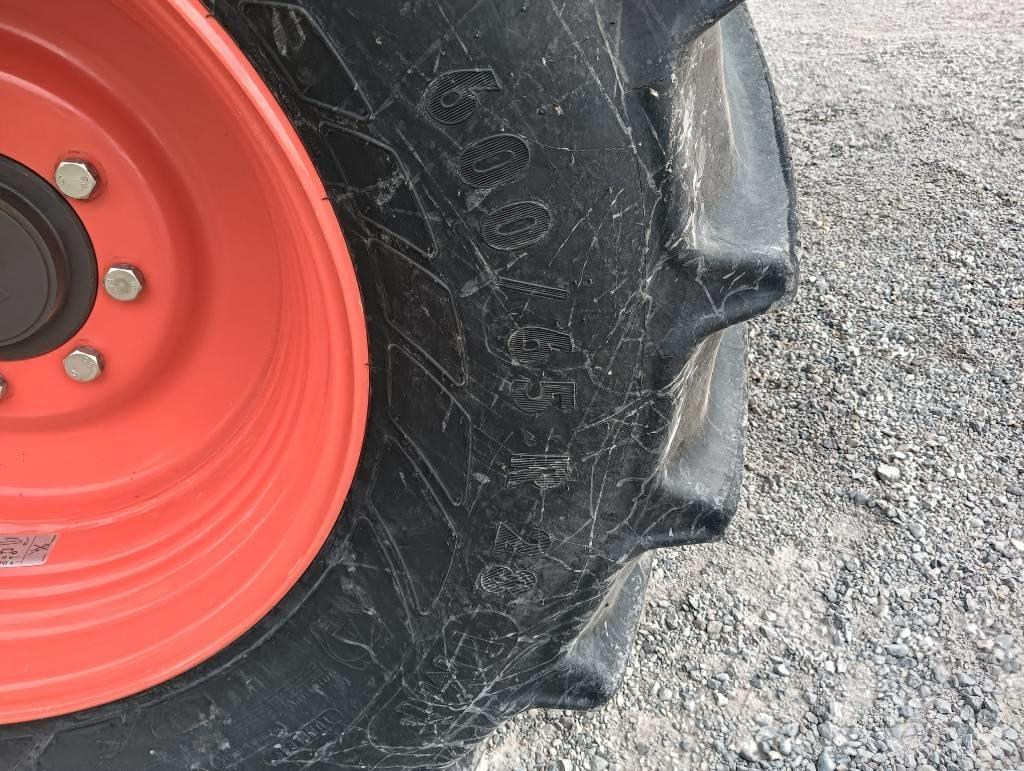 CLAAS TRION 750 Skurtreskere