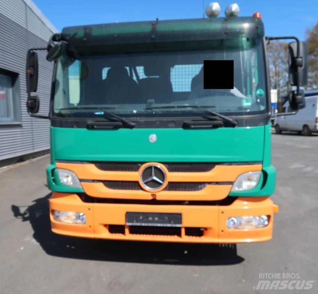 Mercedes-Benz 822 L Pickup/planbiler