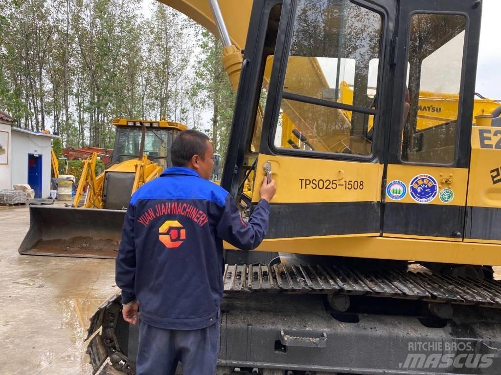 CAT E 200 B Beltegraver