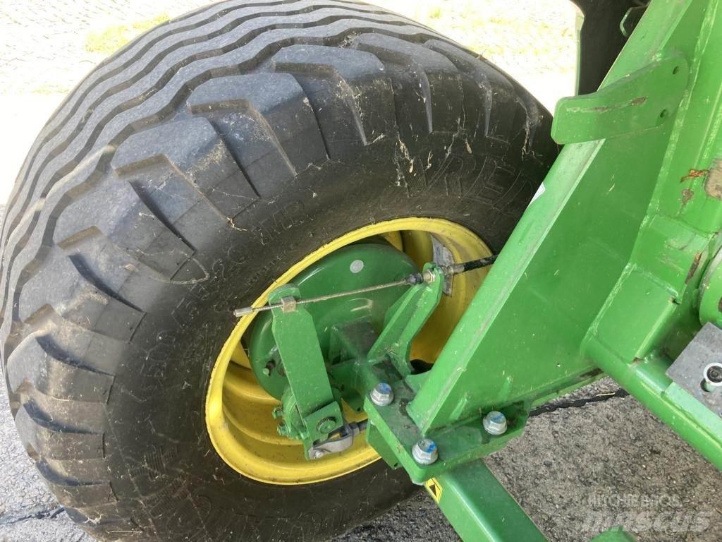 John Deere V461M Rundballepresser