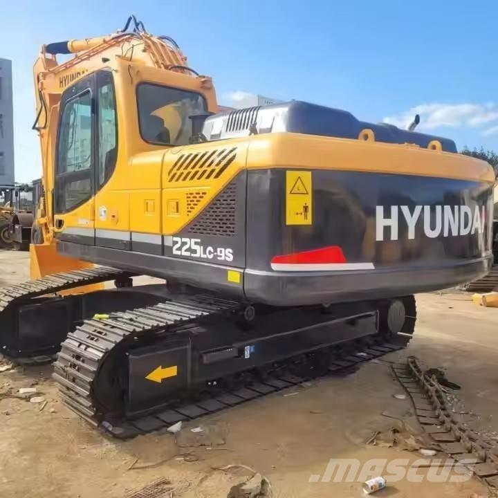 Hyundai 225LC-9S Beltegraver