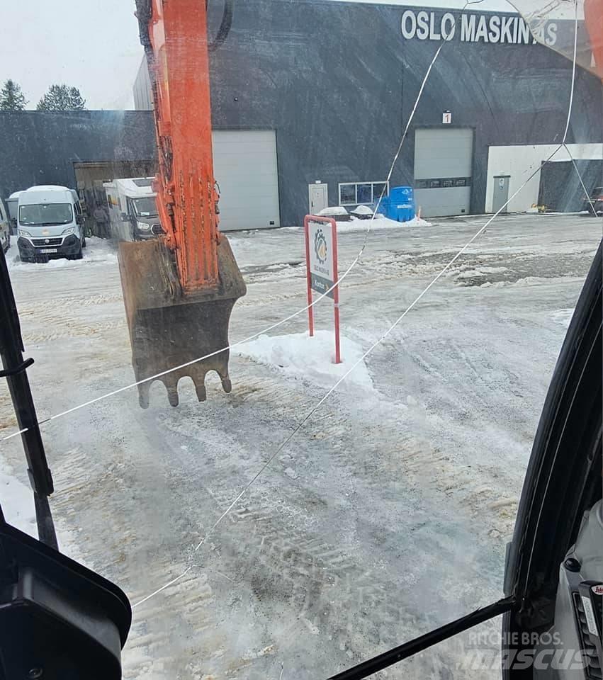 Hitachi ZX 300 LC-6 Beltegraver