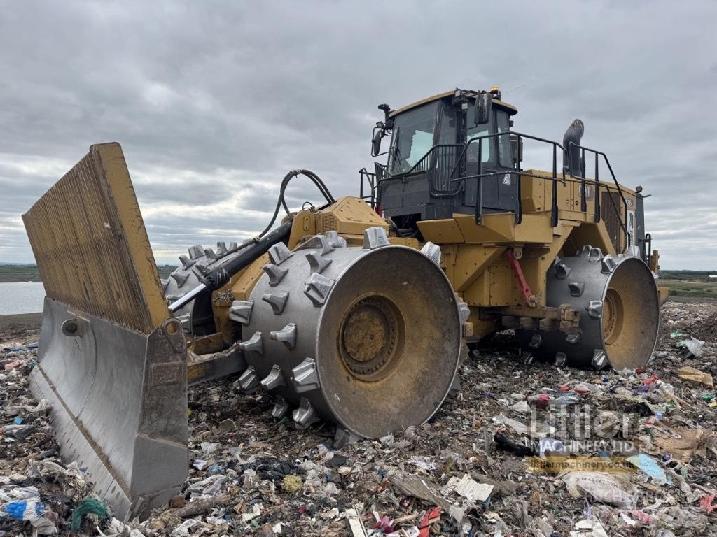 CAT 836 Avfallspresser