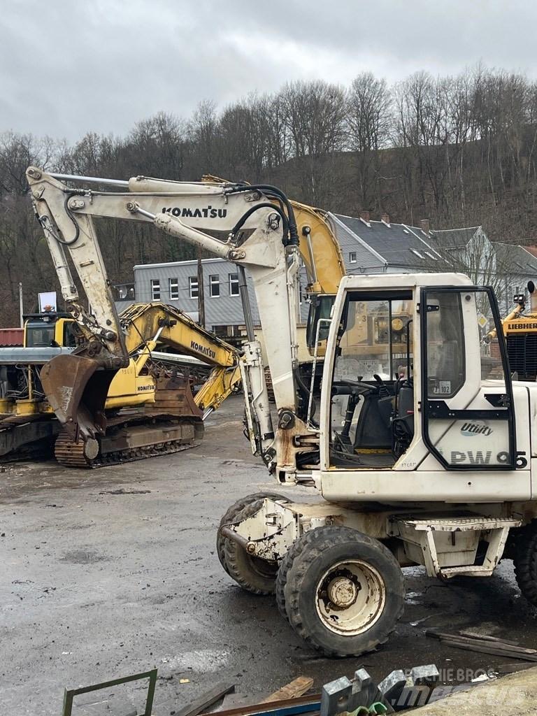 Komatsu PW 95 Hjulgravere