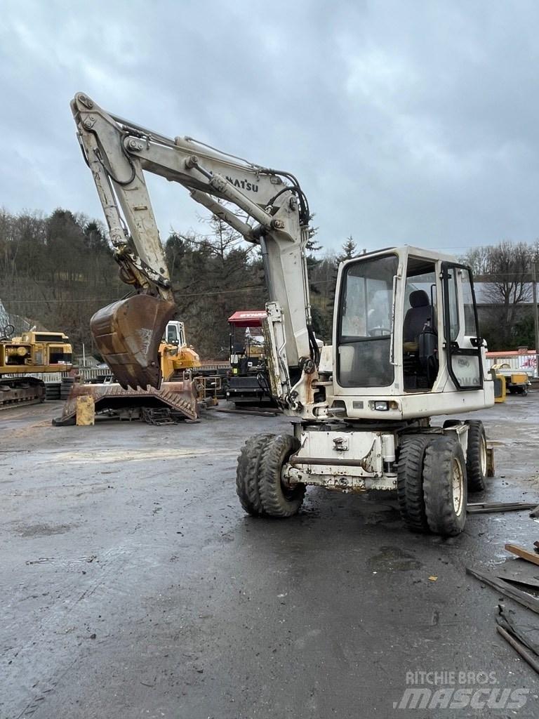 Komatsu PW 95 Hjulgravere