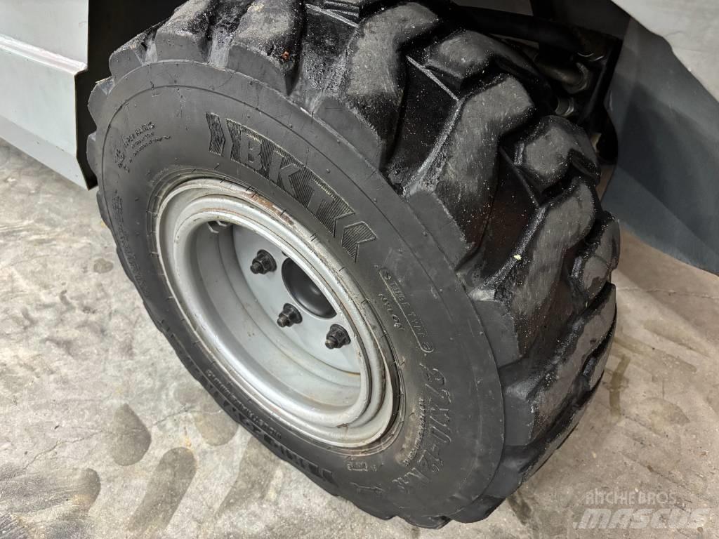 Manitou MH 25.4 T Terrenggående gaffeltruck