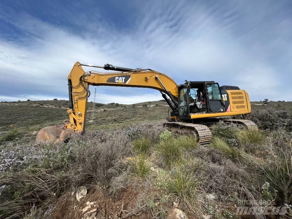 CAT 329 E Beltegraver