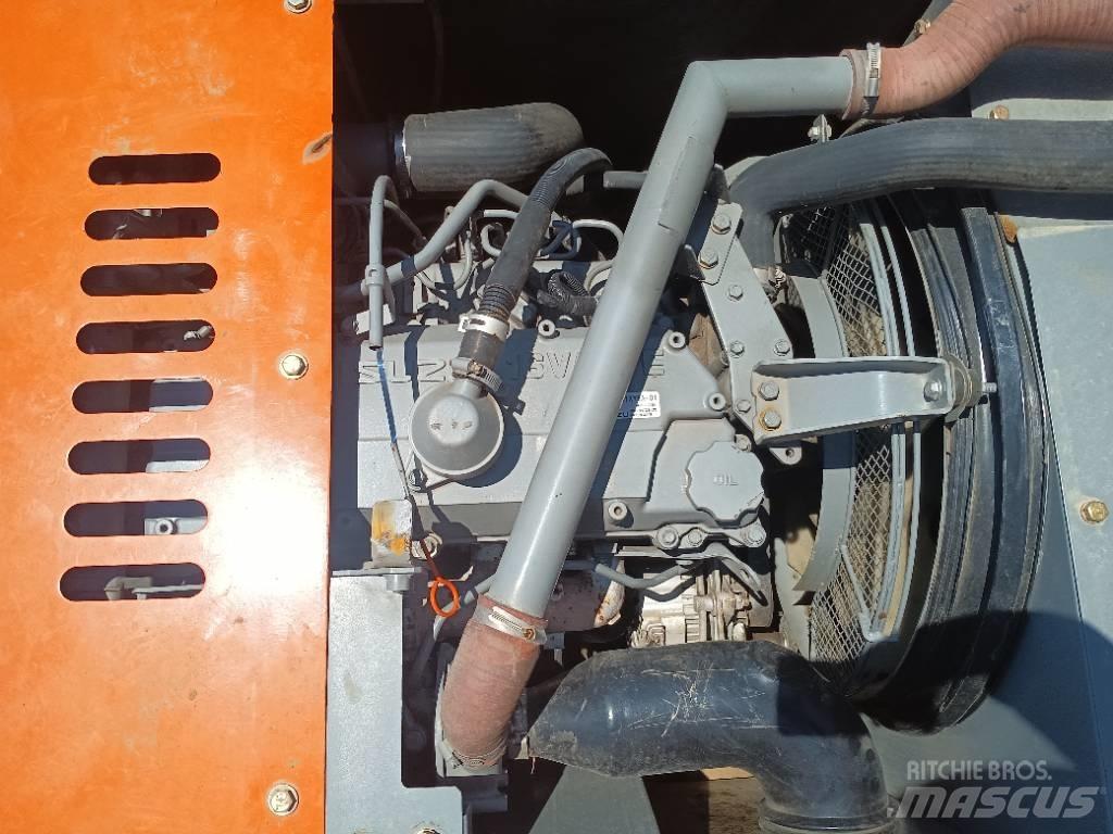 Hitachi ZX 210 Gravemaskiner for avfallshåndtering