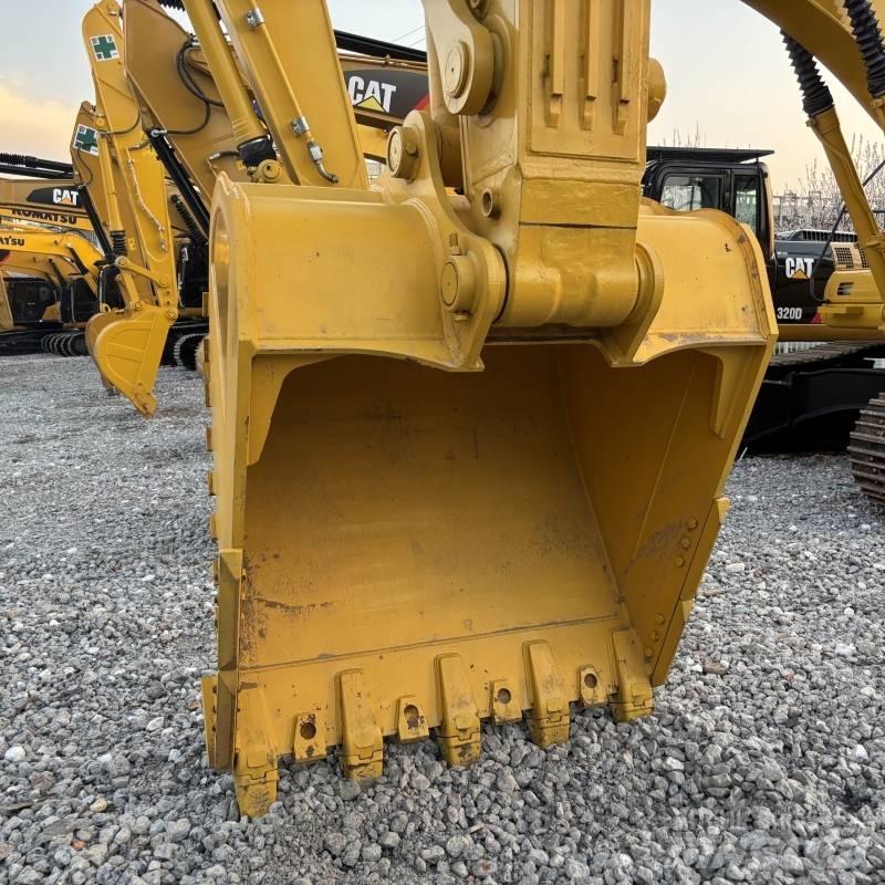 Komatsu PC 450 Beltegraver