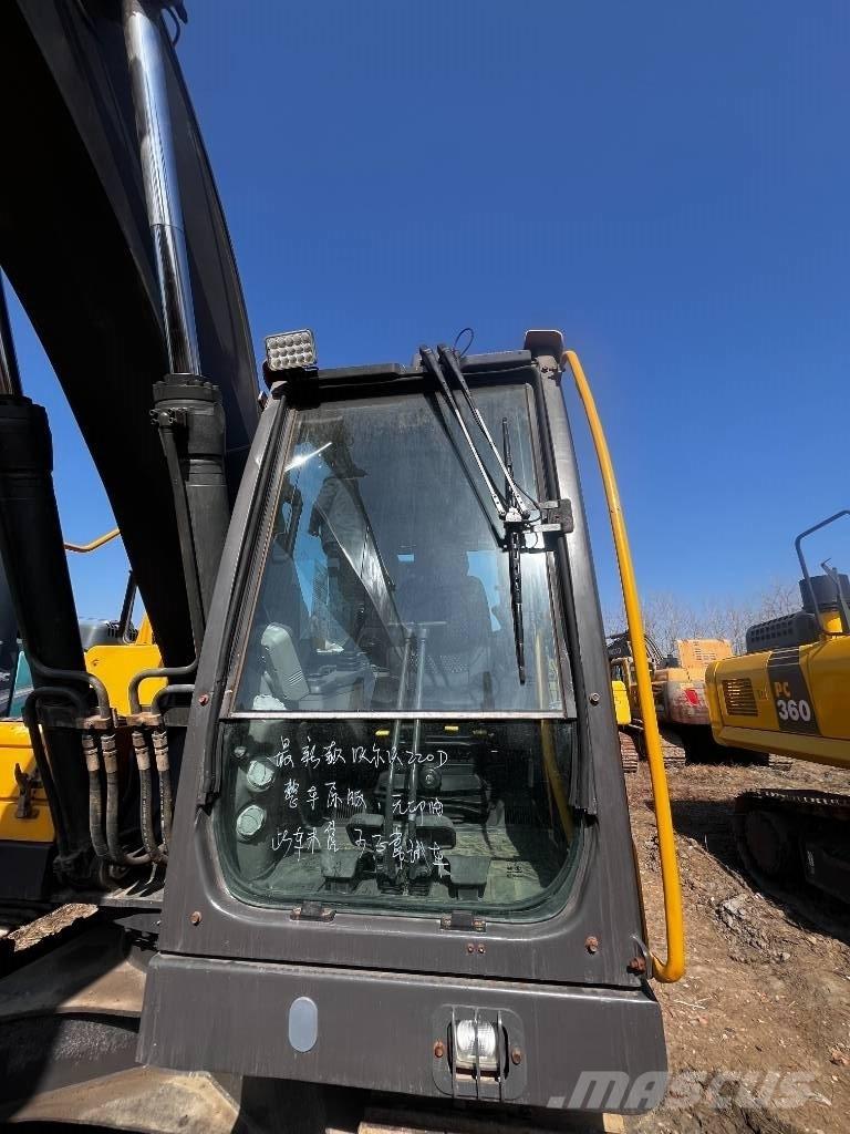 Volvo EC 220 Beltegraver