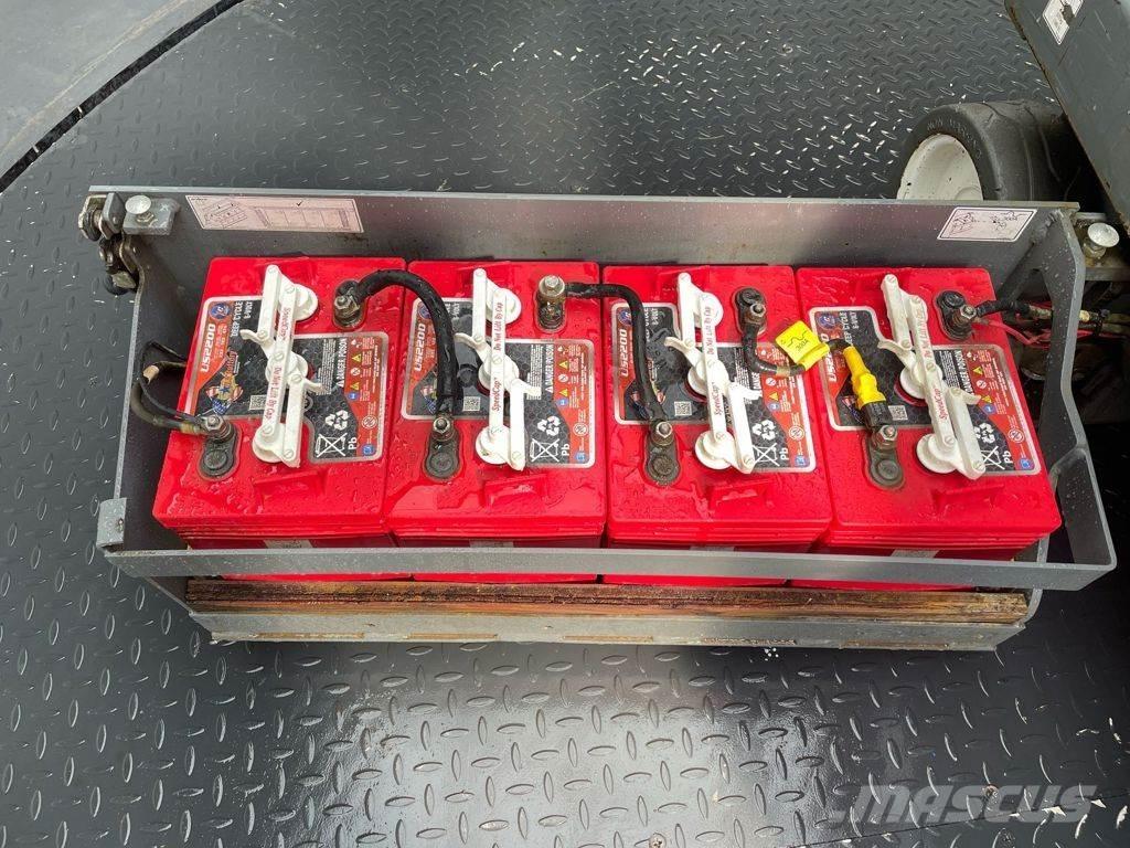 SkyJack SJ3219 Sakselifter
