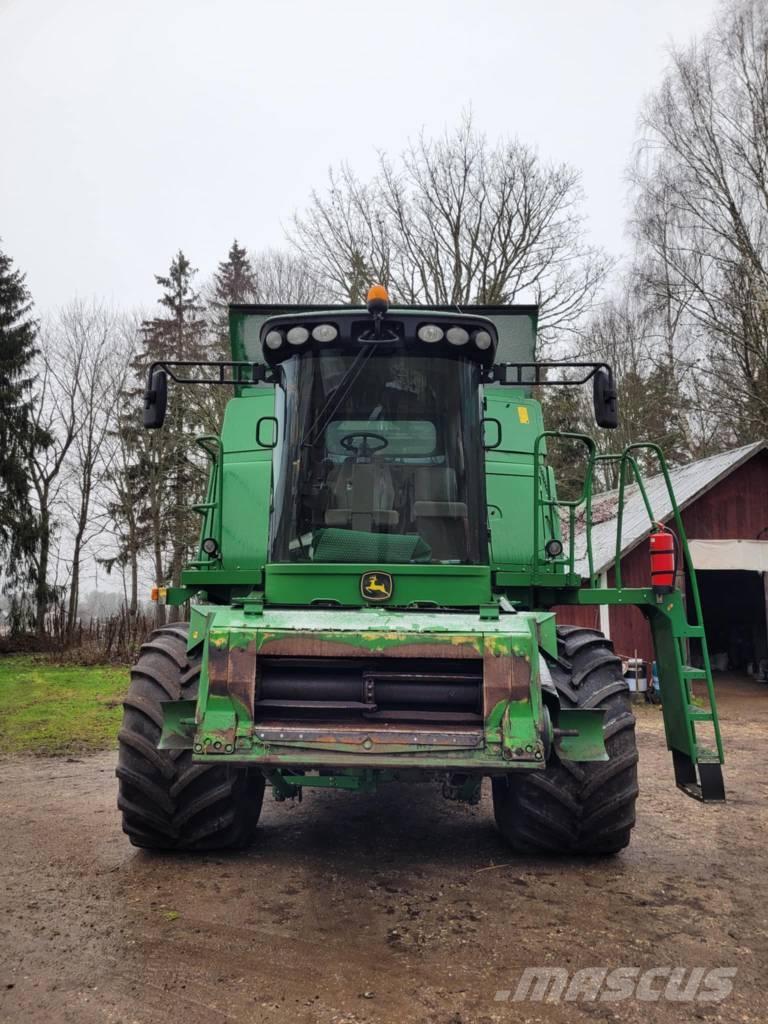 John Deere T 560 Skurtreskere