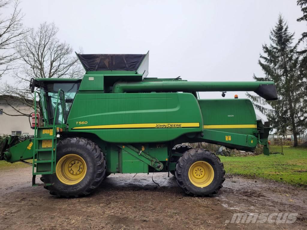 John Deere T 560 Skurtreskere