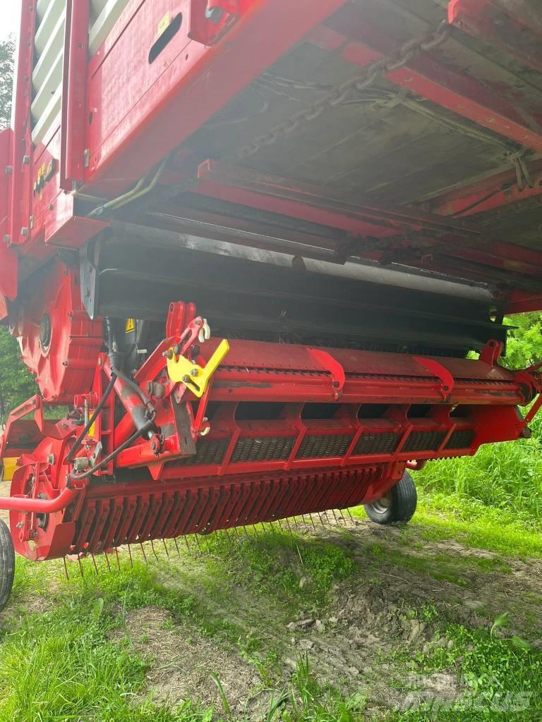 Pöttinger Jumbo 7210 Selvlastende vogner