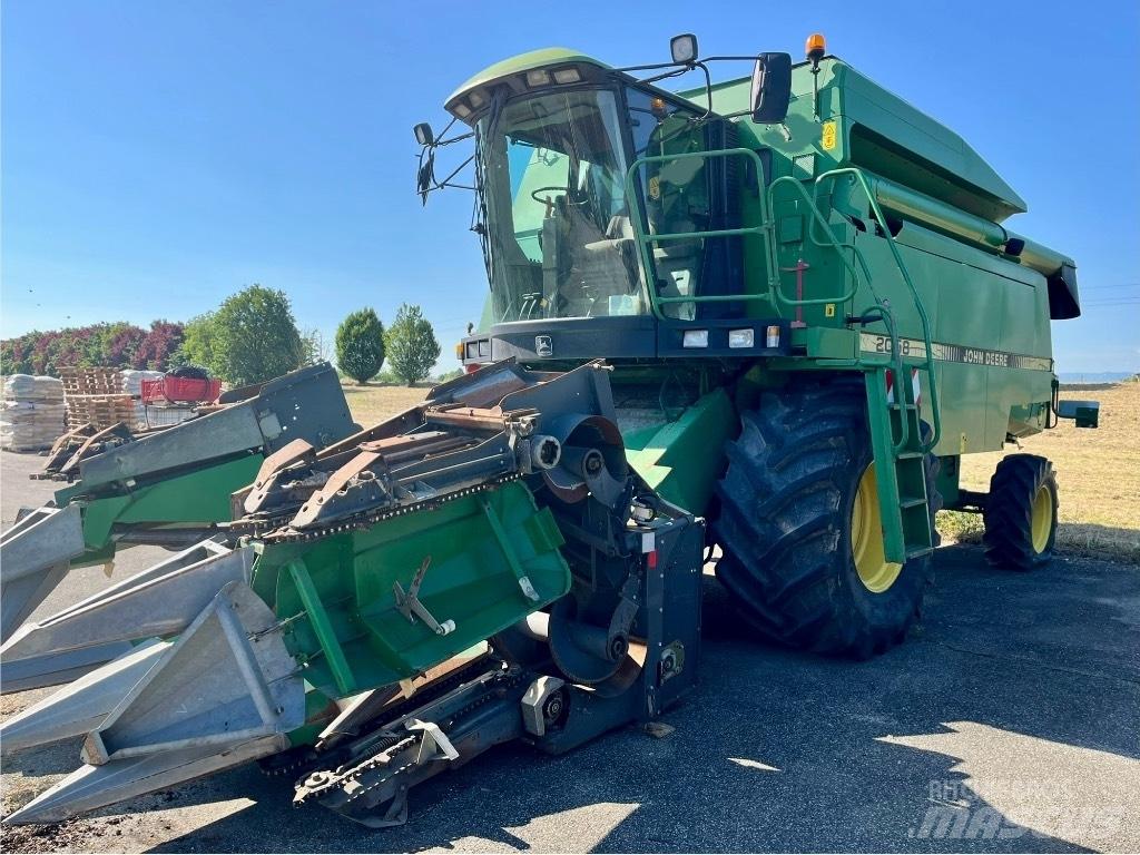John Deere 2058 Skurtreskere