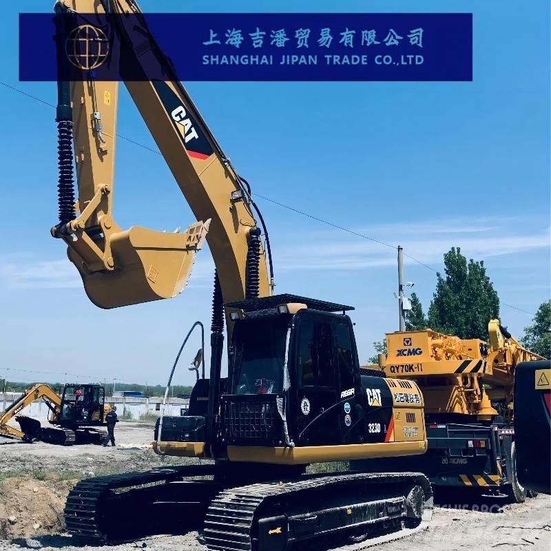 CAT 323 D Beltegraver