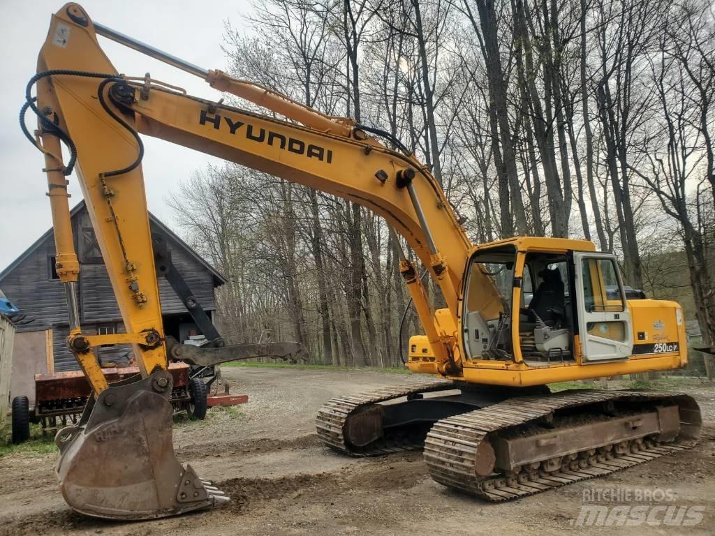Hyundai R250LC-7 Beltegraver