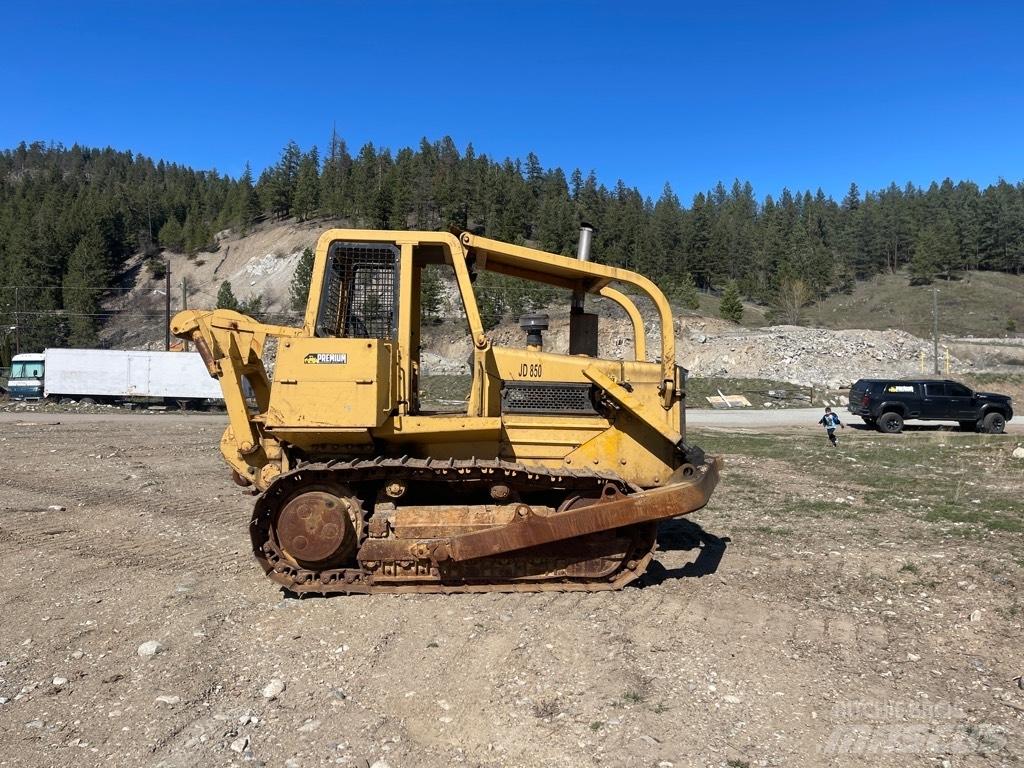 DEERE 850 Dozere Beltegående