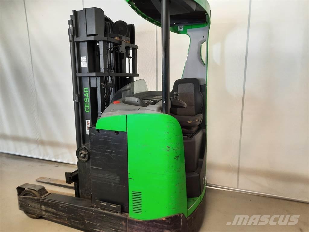 Cesab R 325 Skyvemasttruck