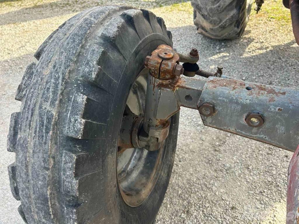 Massey Ferguson 165 Traktorer