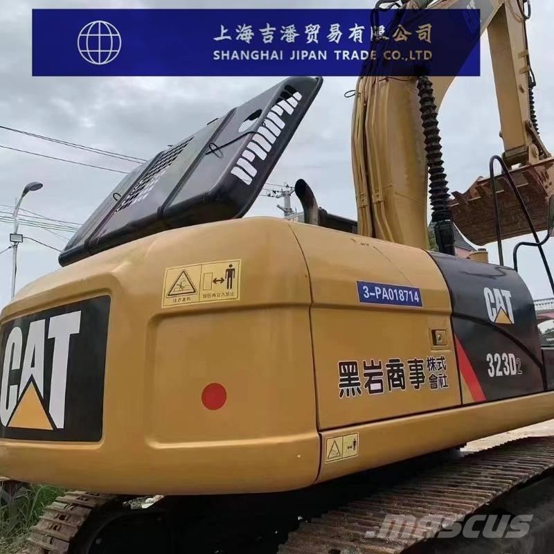 CAT 323 D Beltegraver