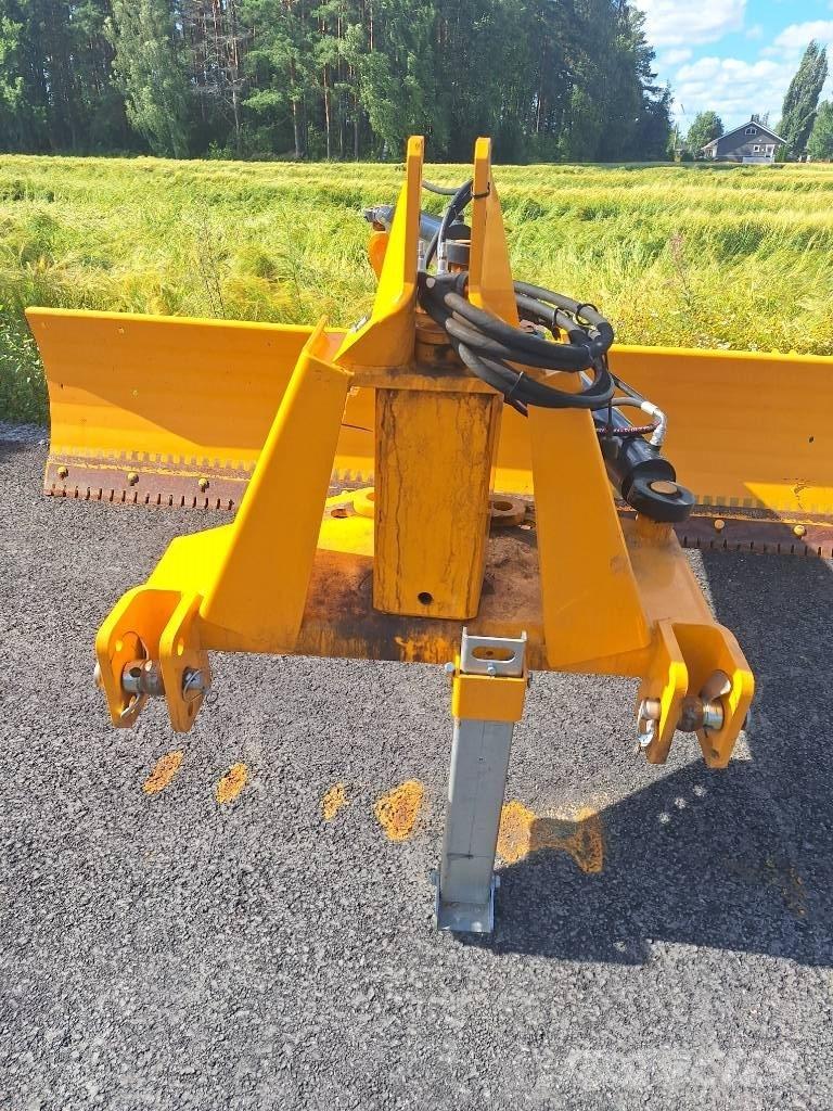 VM W 350 SR Veiskraper