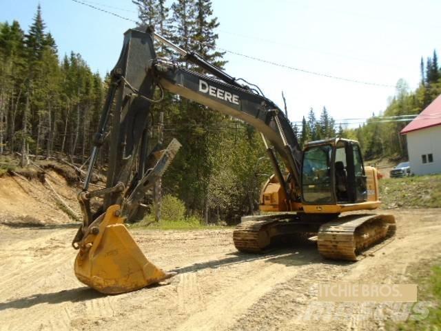 John Deere 225 DLC Beltegraver