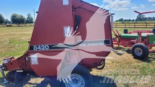 Case IH 8420 Rundballepresser