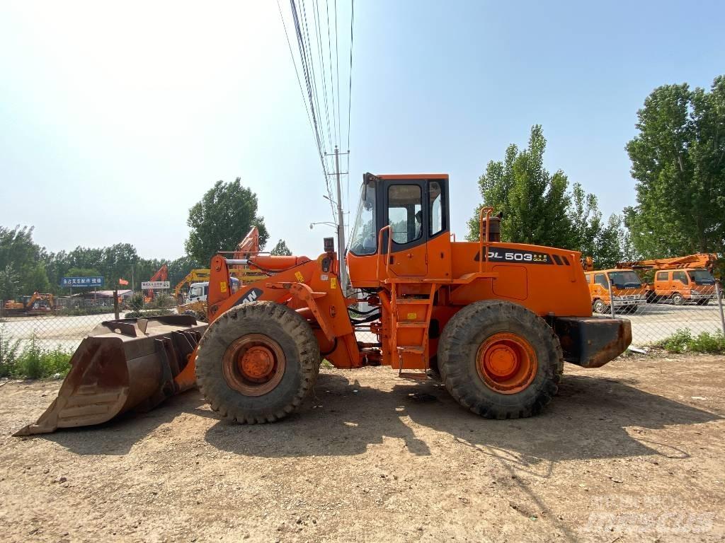 Doosan DL503 Traktorgravere