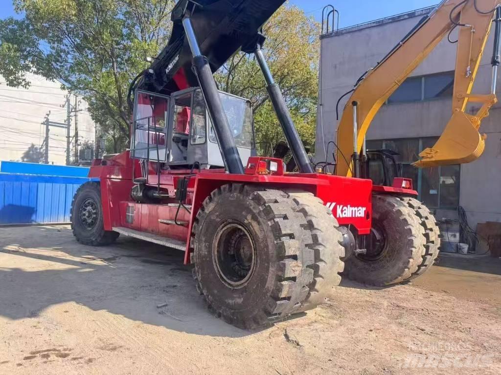 Kalmar DRT 450 Reachstackere