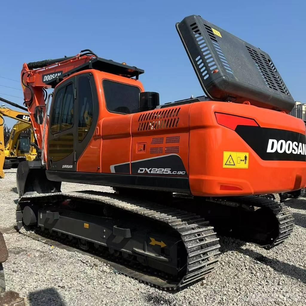 Doosan 225LC-9c Beltegraver