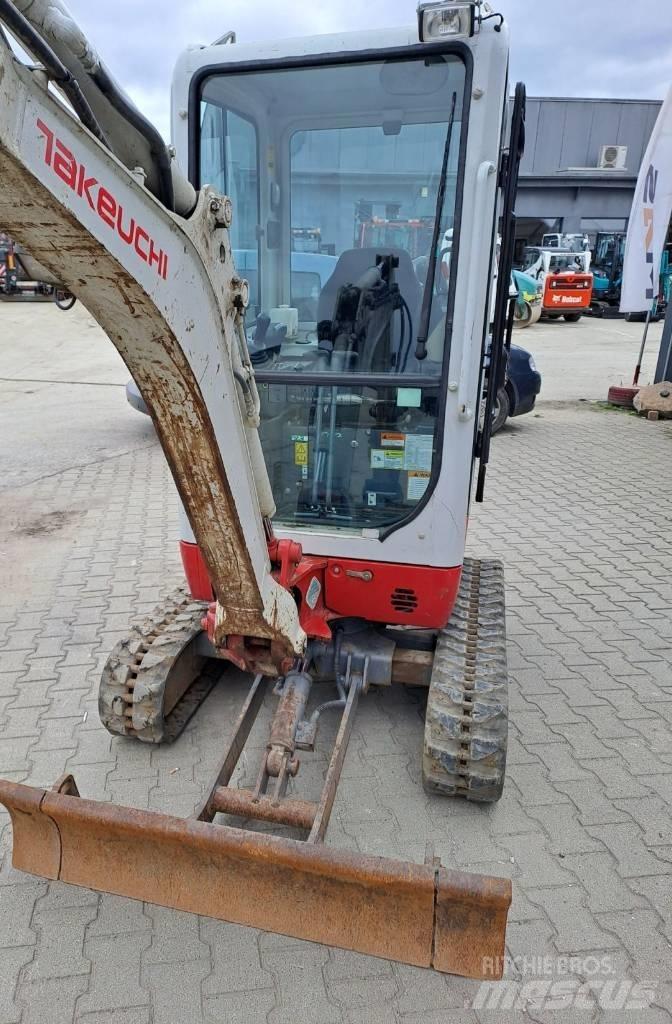 Takeuchi TB 216 Minigravere <7t