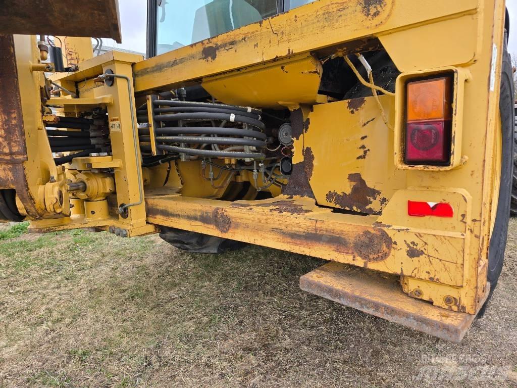 CAT 428 D Traktorgravere